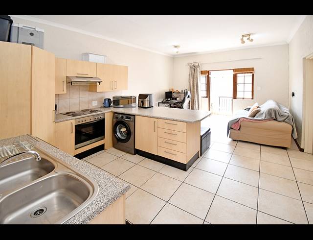 1 BEDROOM APARTMENT TO LET IN PAULSHOF